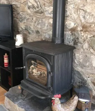 Stone Wall Cottage Castlewellan Exterior photo